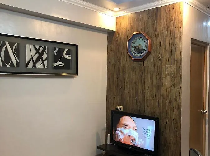 Apartment 2 Separate Fully Furnished Units 1br On The 23rd Flr And 3br Penthouse On The 41st Flr, With Different Bookings And Daily Rates In Ermita, Near Slec,us Embassy, Mall And Parks
