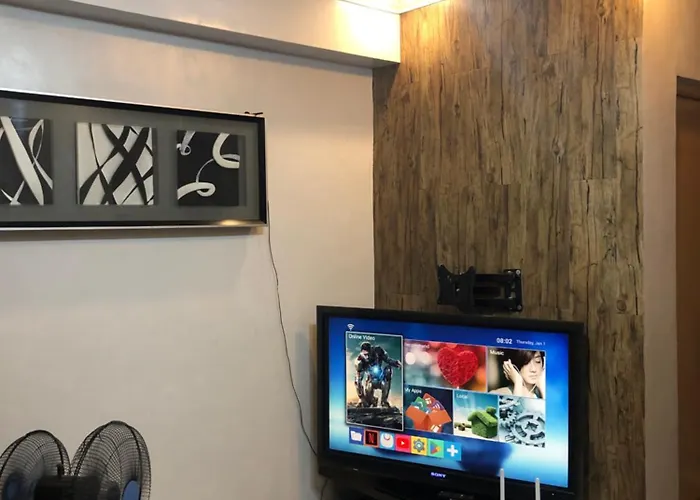 2 Separate Fully Furnished Units 1br On The 23rd Flr And 3br Penthouse On The 41st Flr, With Different Bookings And Daily Rates In Ermita, Near Slec,us Embassy, Mall And Parks Apartment